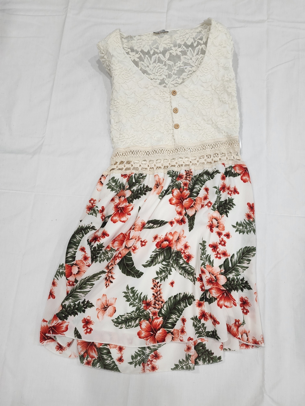Cream Lace Bodice Maxi Dress with Coral Floral Skirt